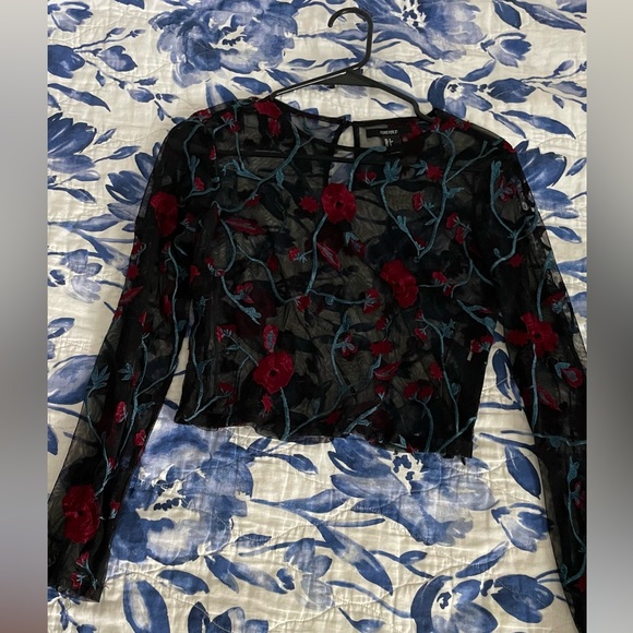 Forever 21 embroidered flower top - Picture 2 of 3